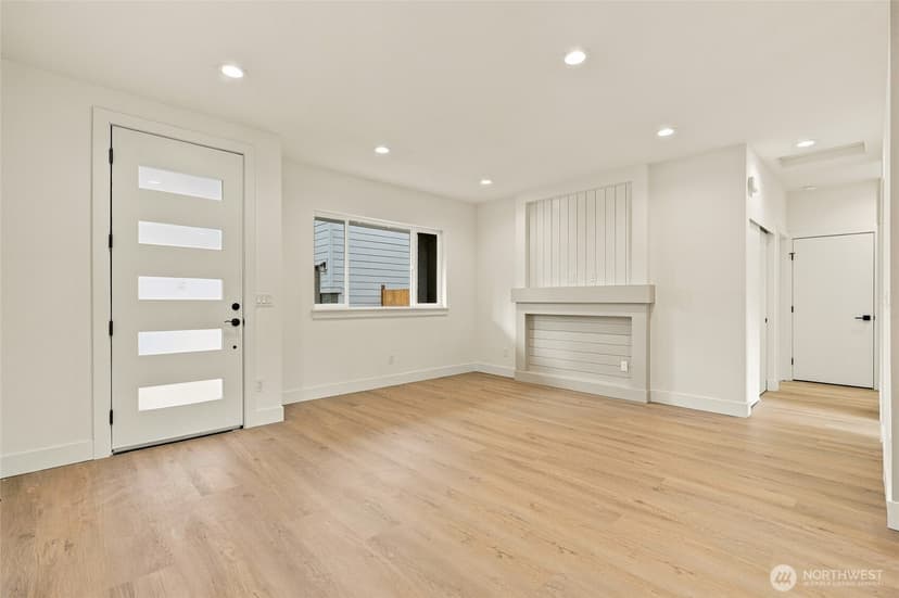 Property photo for 5513 Fleming Street #C, Everett photo 3