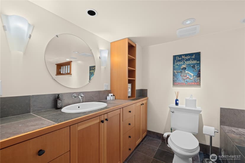 Property photo for 1537 Thorndyke Avenue W, Seattle photo 30