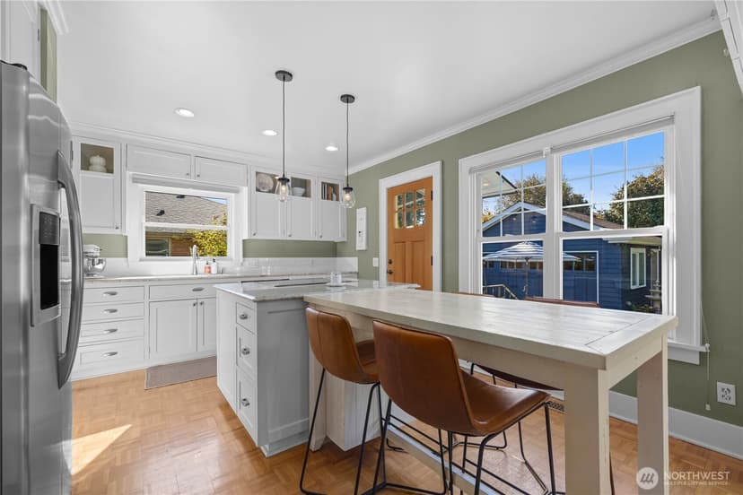Property photo for 1537 Thorndyke Avenue W, Seattle photo 11