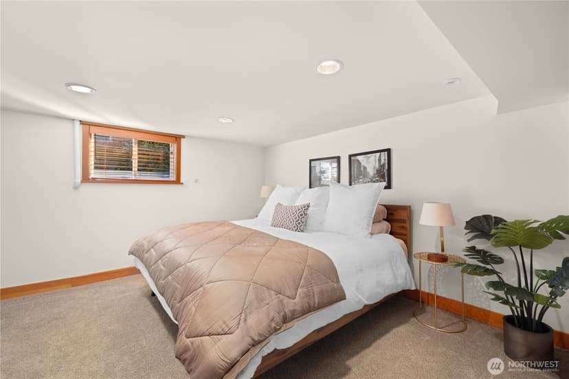 Property photo for 1537 Thorndyke Avenue W, Seattle photo 27