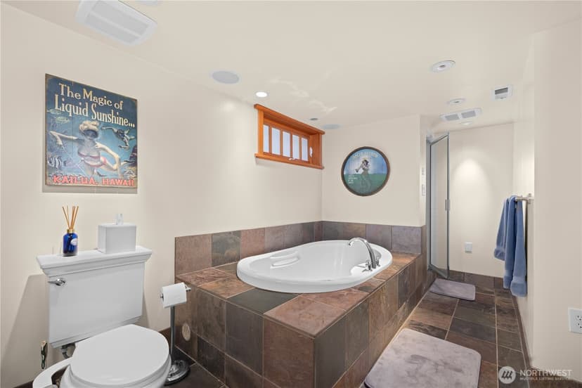 Property photo for 1537 Thorndyke Avenue W, Seattle photo 29