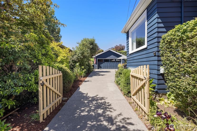 Property photo for 1537 Thorndyke Avenue W, Seattle photo 34