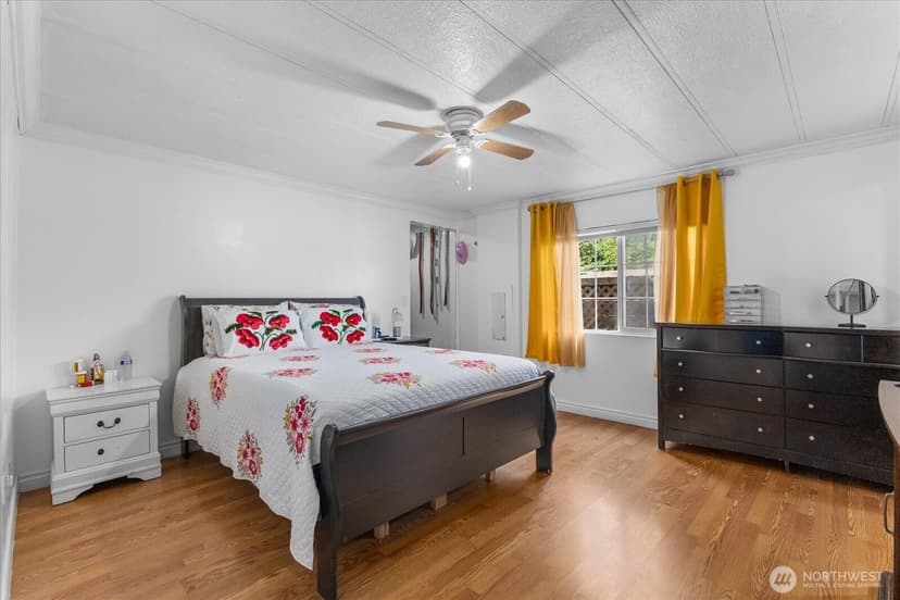 Property photo for 12605 E Gibson Road #17, Everett photo 11