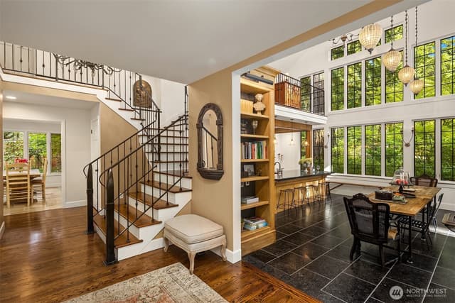 Property photo for 11726 NE 41st Street, Kirkland photo 3