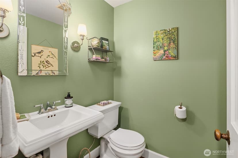 Property photo for 11726 NE 41st Street, Kirkland photo 21