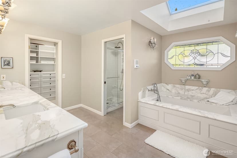 Property photo for 11726 NE 41st Street, Kirkland photo 26