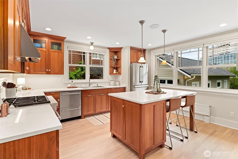 Property photo for 1852 E Shelby Street, Seattle photo 11