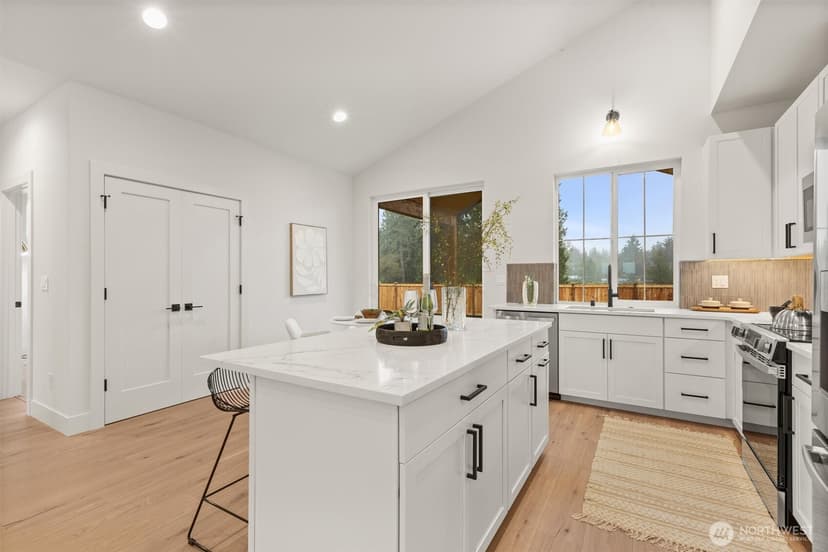 Property photo for 27020 35th Avenue NE #A, Arlington photo 15