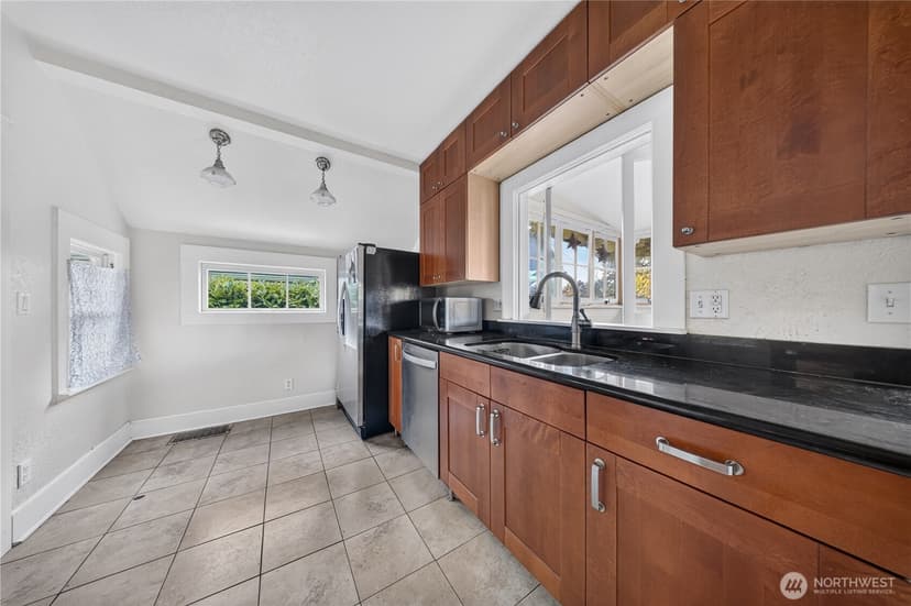 Property photo for 4234 S Graham Street, Seattle photo 6