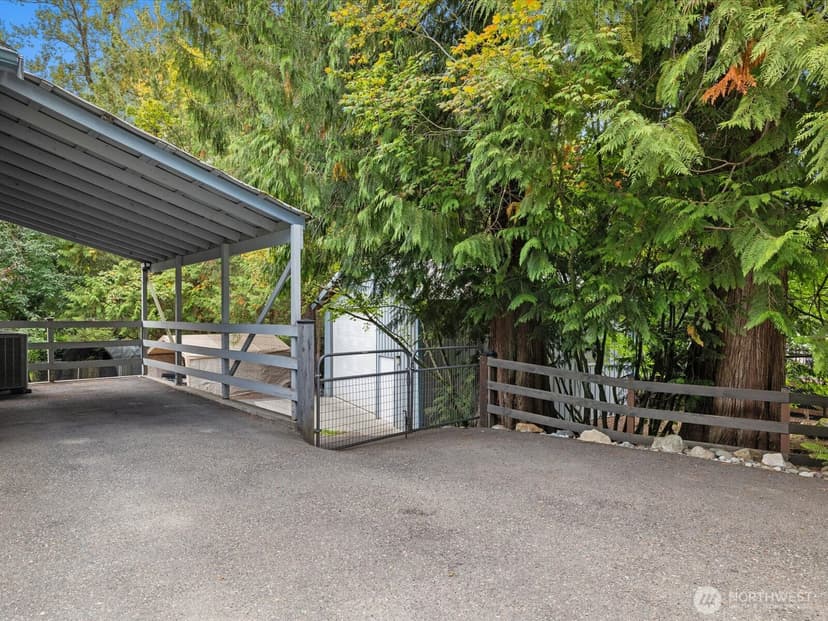 Property photo for 19104 Waverly Drive, Snohomish photo 6