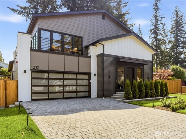 Property photo for 1212 143rd Avenue SE, Bellevue