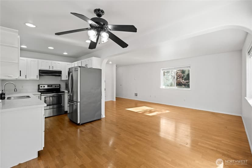 Property photo for 1615 112th Street SW #18, Everett photo 11