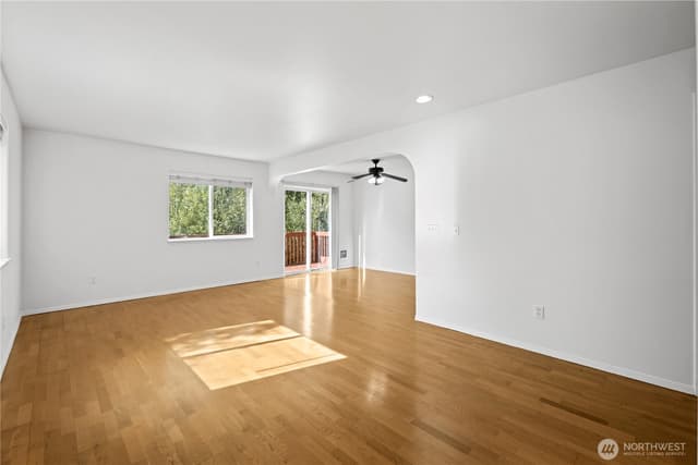 Property photo for 1615 112th Street SW #18, Everett photo 4