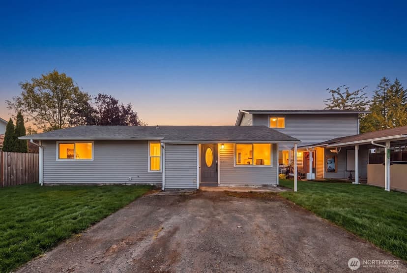 Property photo for 11807 SE 319th Place, Auburn