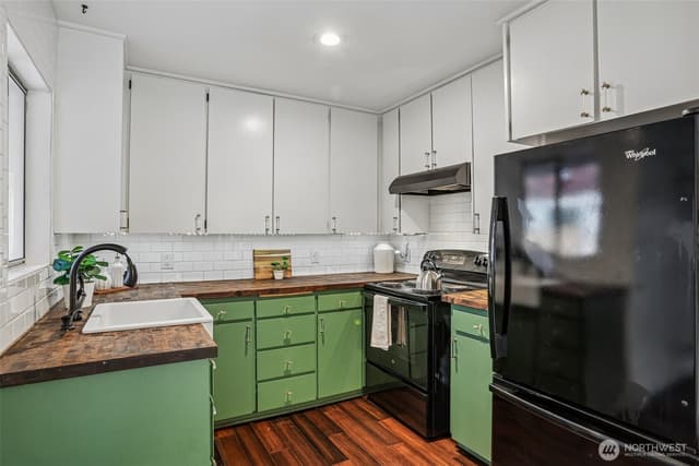 Property photo for 13717 N Stone Avenue, Seattle photo 4