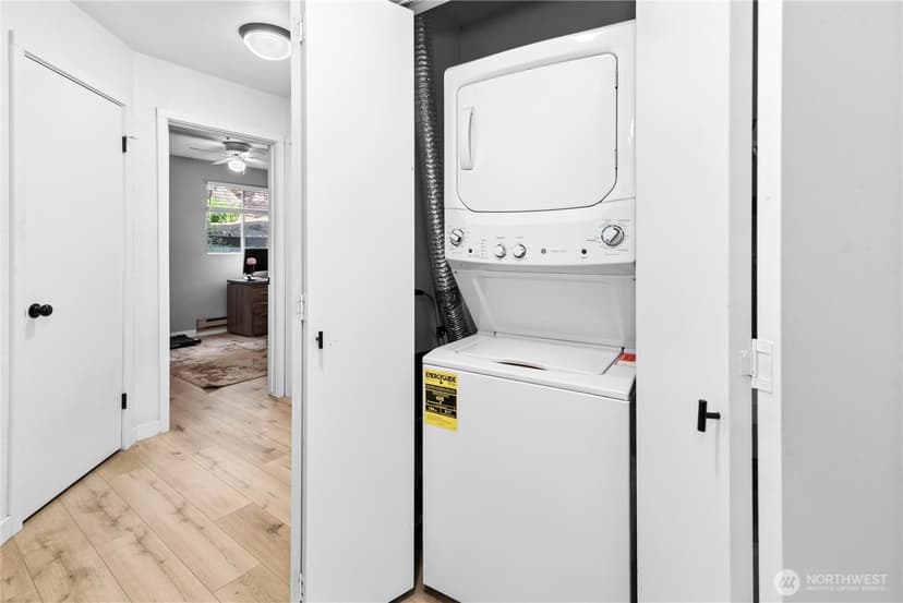 Property photo for 17300 91st Avenue NE #B101, Bothell photo 16