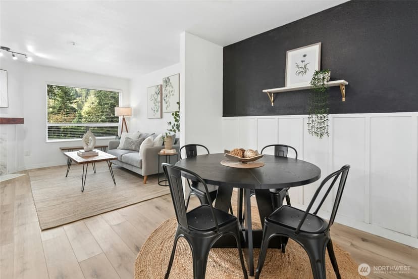 Property photo for 17300 91st Avenue NE #B101, Bothell photo 4