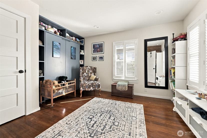 Property photo for 180 NW Dogwood Street, Issaquah photo 12
