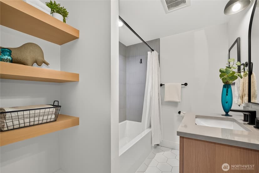Property photo for 4021 & 4023 W Raye Street, Seattle photo 34