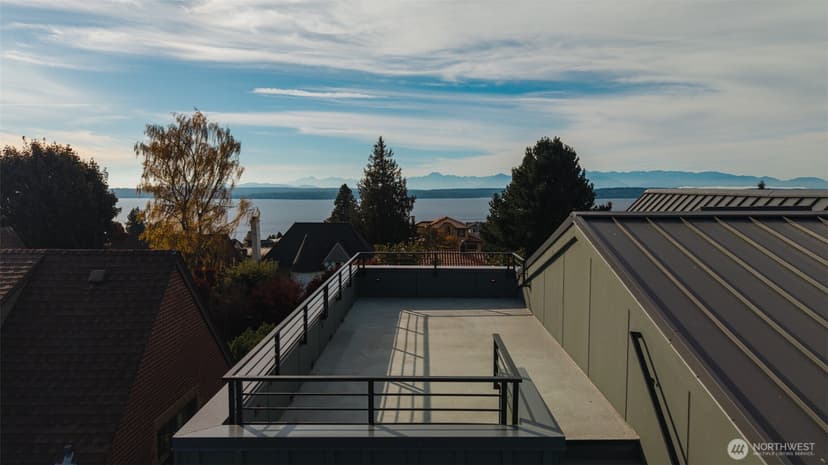 Property photo for 4021 & 4023 W Raye Street, Seattle photo 39
