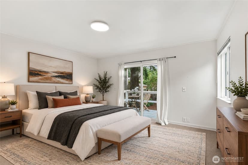 Property photo for 5756 25th Avenue NE, Seattle photo 10
