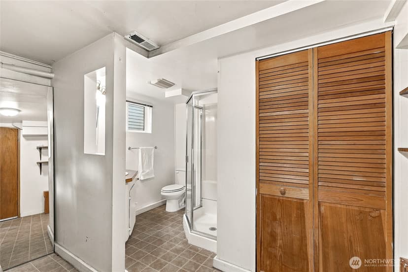 Property photo for 5756 25th Avenue NE, Seattle photo 22