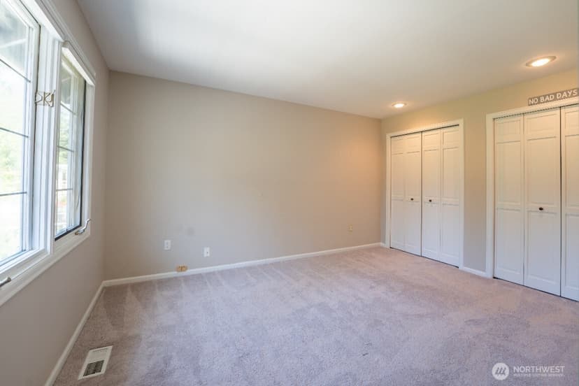 Property photo for 14017 205th Avenue NE, Woodinville photo 11