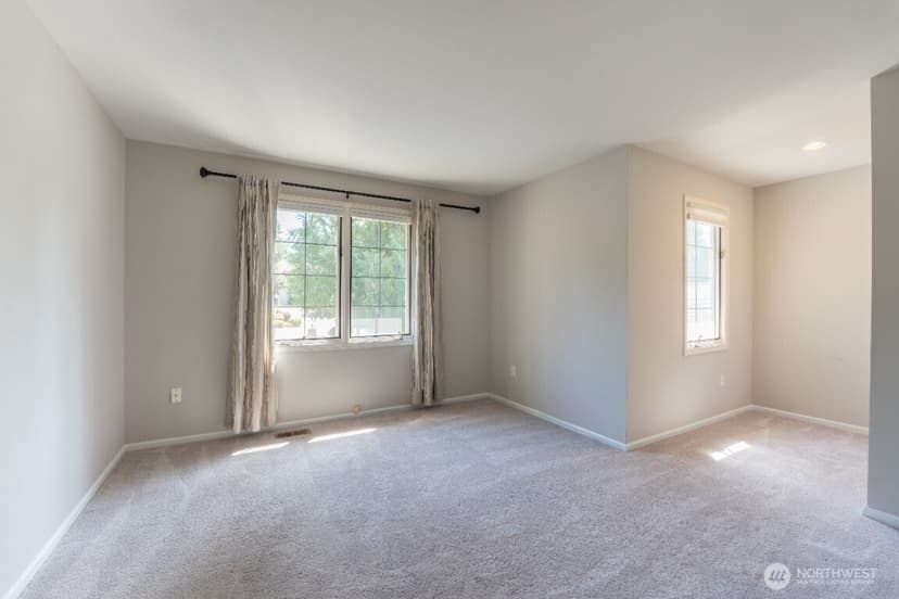 Property photo for 14017 205th Avenue NE, Woodinville photo 16