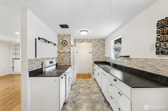 Property photo for 4505 228th Street SW, Mountlake Terrace photo 4