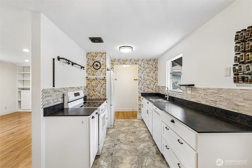 Property photo for 4505 228th Street SW, Mountlake Terrace photo 4