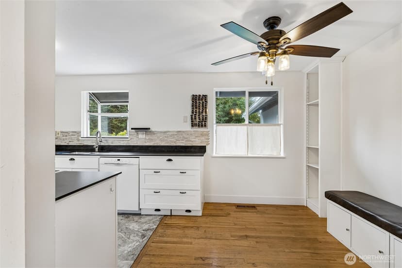 Property photo for 4505 228th Street SW, Mountlake Terrace photo 6