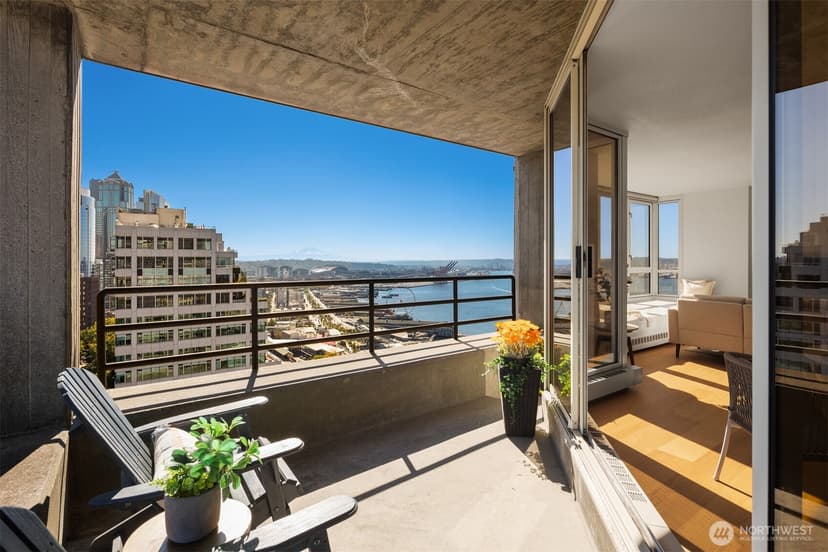 Property photo for 2125 1st Avenue #2304, Seattle photo 12