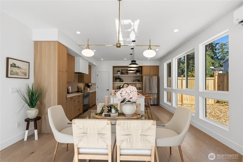 Property photo for 1520 NE 113th Street, Seattle photo 11
