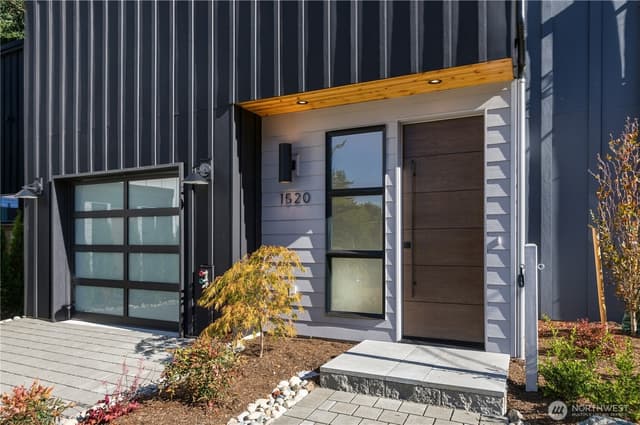 Property photo for 1520 NE 113th Street, Seattle photo 2