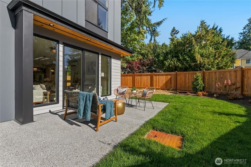 Property photo for 1520 NE 113th Street, Seattle photo 38