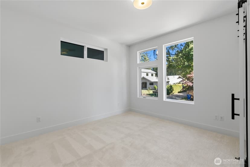 Property photo for 1520 NE 113th Street, Seattle photo 19