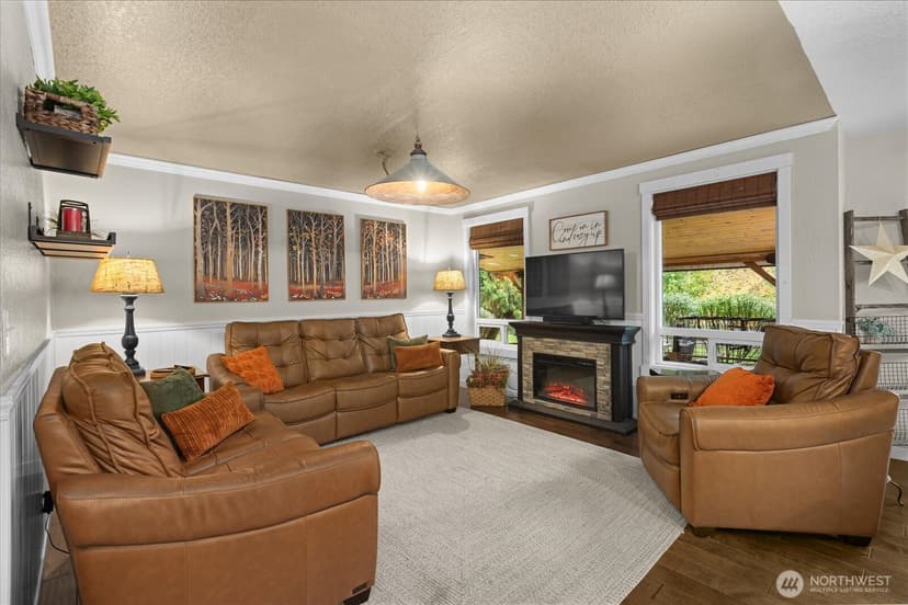 Property photo for 25605 70th Avenue NE, Arlington photo 14