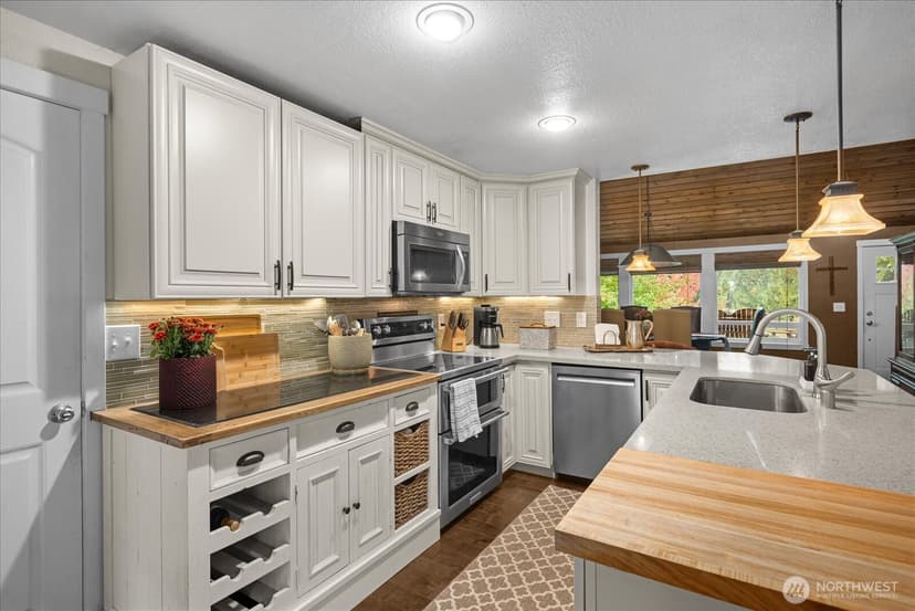 Property photo for 25605 70th Avenue NE, Arlington photo 11