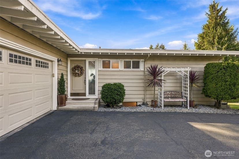 Property photo for 239 SW 184th Street, Normandy Park photo 2