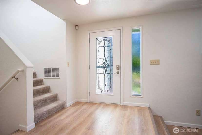 Property photo for 17327 428th Avenue SE, North Bend photo 3