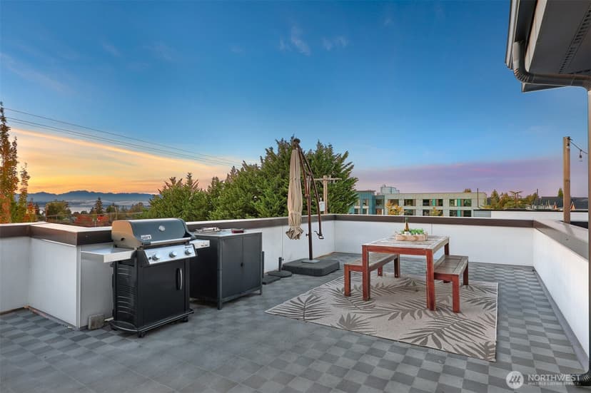 Property photo for 6325 34th Avenue SW #C, Seattle photo 32