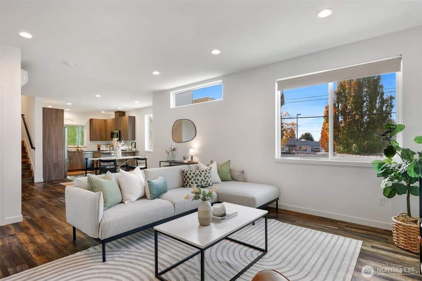 Property photo for 6325 34th Avenue SW #C, Seattle photo 11