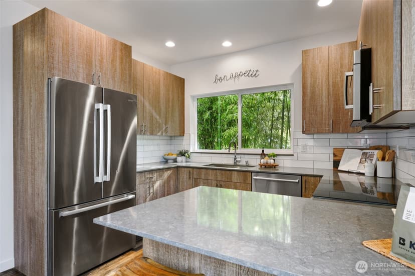 Property photo for 6325 34th Avenue SW #C, Seattle photo 16
