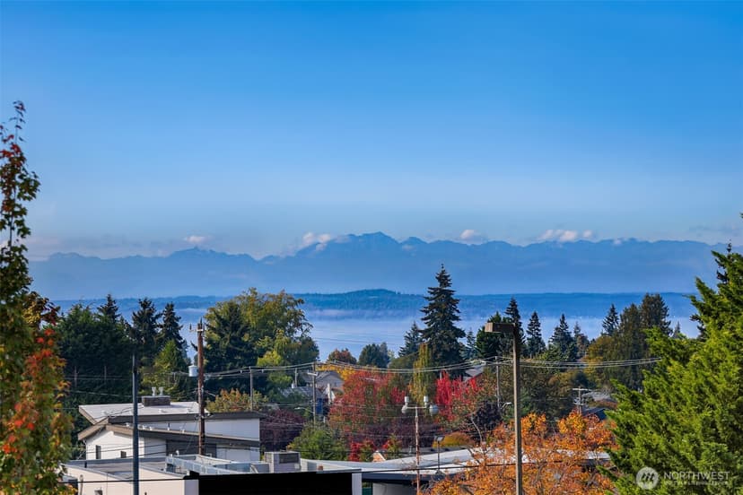 Property photo for 6325 34th Avenue SW #C, Seattle photo 34