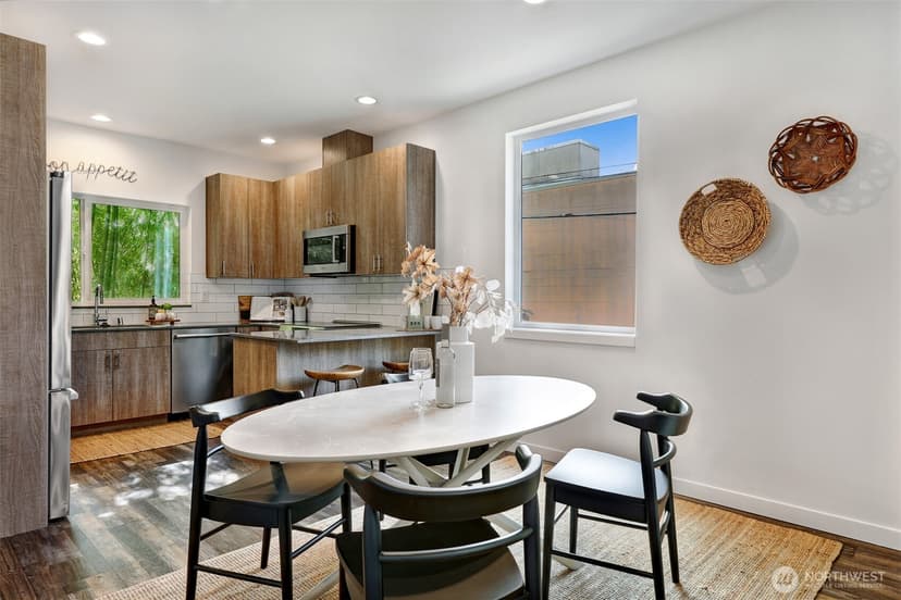 Property photo for 6325 34th Avenue SW #C, Seattle photo 14