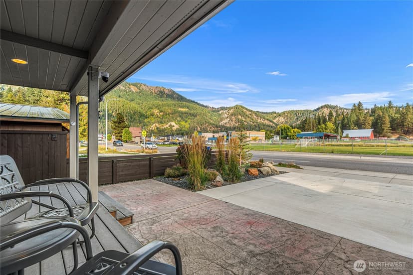 Property photo for 613 Pine Street, Leavenworth photo 37