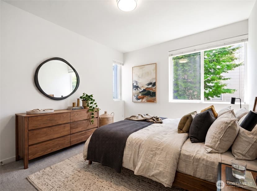 Property photo for 2605 22nd Avenue W #B, Seattle photo 17