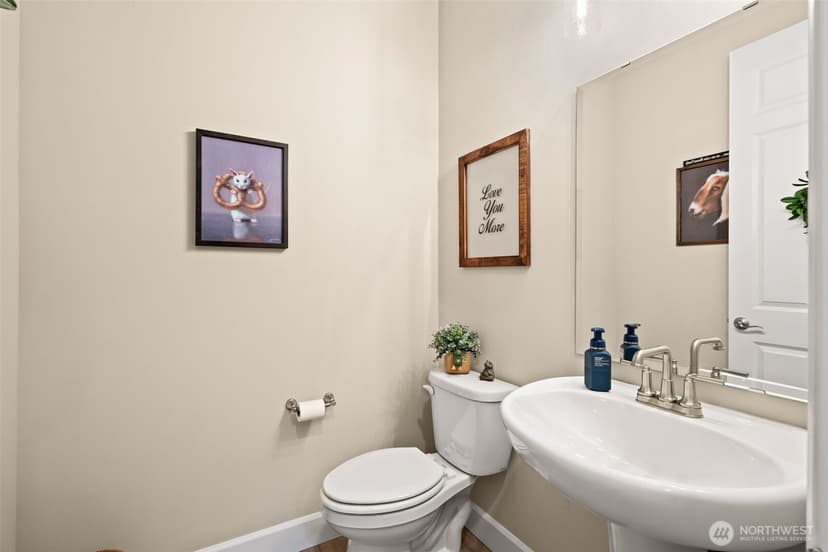 Property photo for 10592 Treasure Drive, Silverdale photo 17
