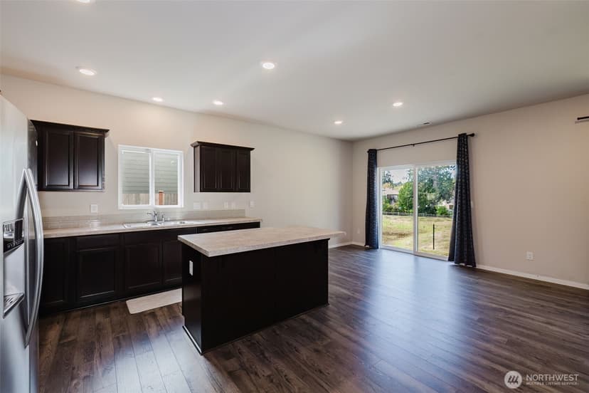 Property photo for 6453 Hornet Circle NE, Bremerton photo 6
