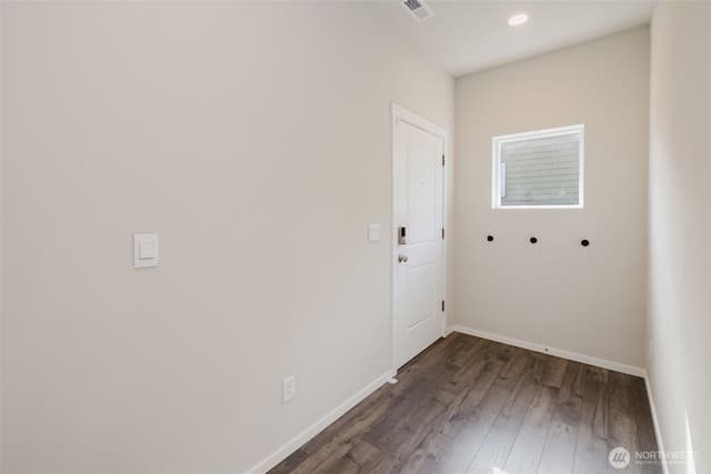 Property photo for 6453 Hornet Circle NE, Bremerton photo 5